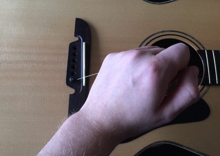 Stringing a Guitar Complete HowTo Guide (Acoustic Edition)